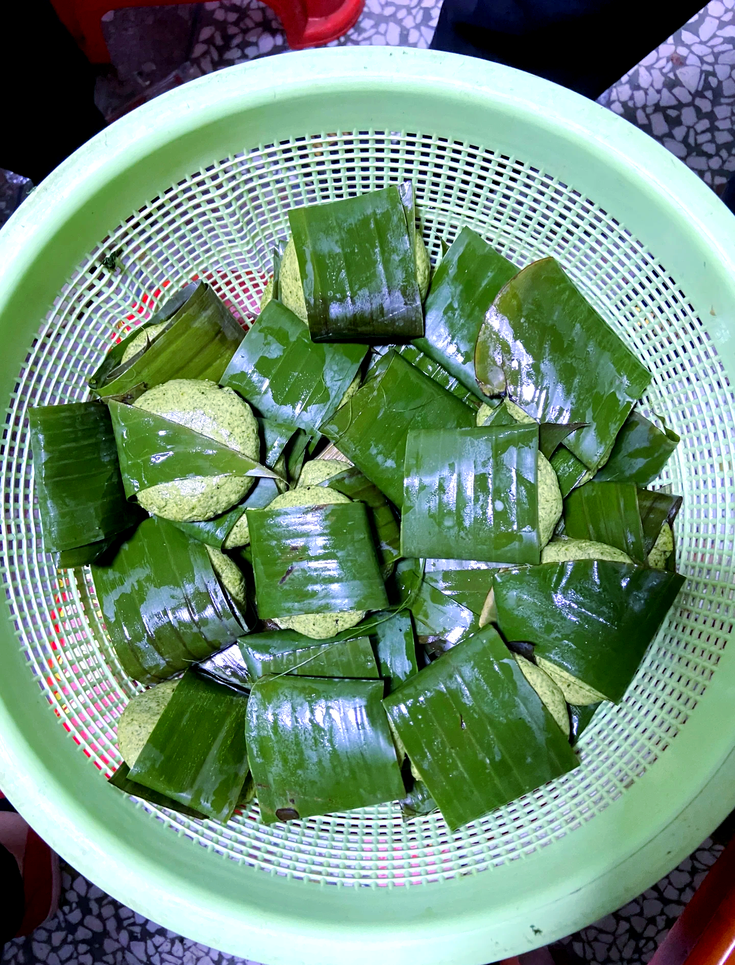 艾草粑粑的做法(艾草粑粑的做法步骤文字介绍)